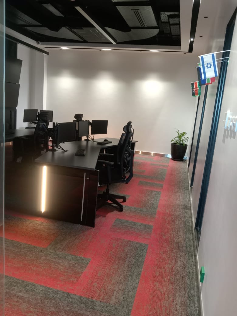 Clean office space 1